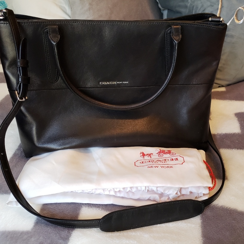 Authentic Coach Purse - Picture 1 of 3